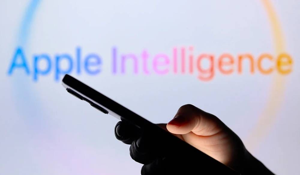 Le funzionalità di Apple Intelligence arrivano sugli iPhone