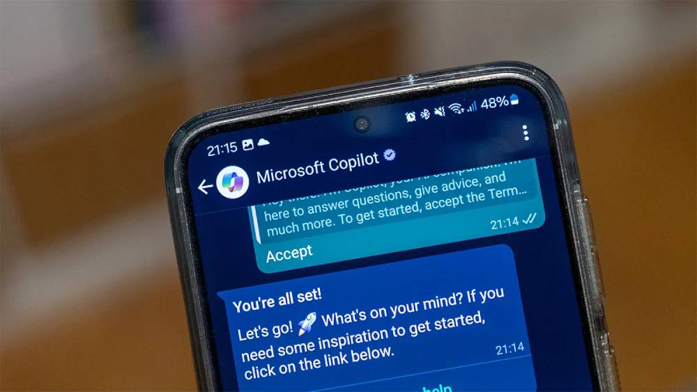 Come installare Microsoft Copilot su WhatsApp