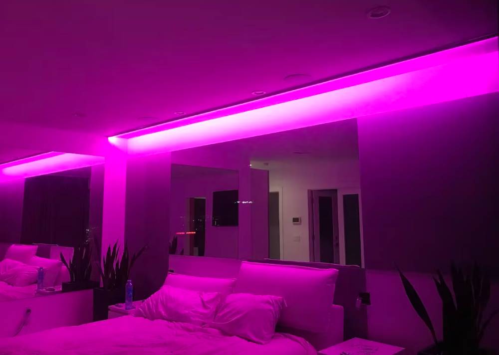 Luci LED per camera: come illuminare al meglio il tuo spazio