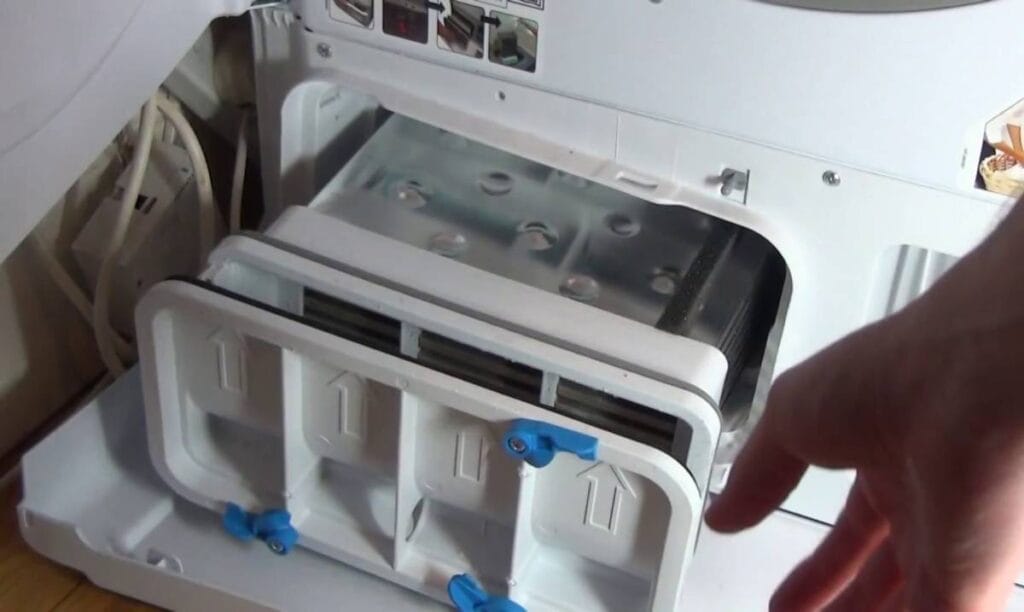 Stop ai problemi: scopri come pulire il condensatore dell'asciugatrice e risparmia!