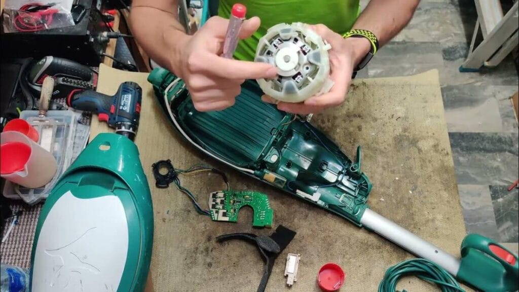 Come sostituire motore Folletto VK135/136