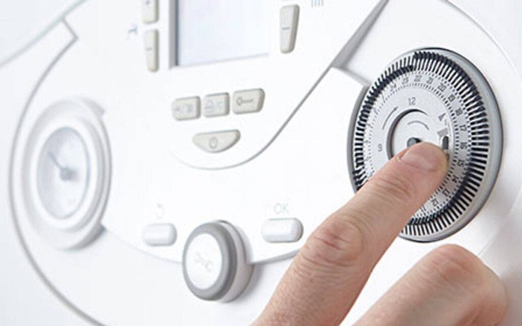 Caldaia si accende da sola: possibili soluzioni