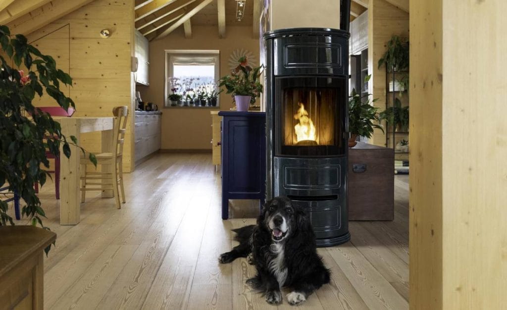 Stufe Piazzetta: il calore italiano che arreda e riscalda.